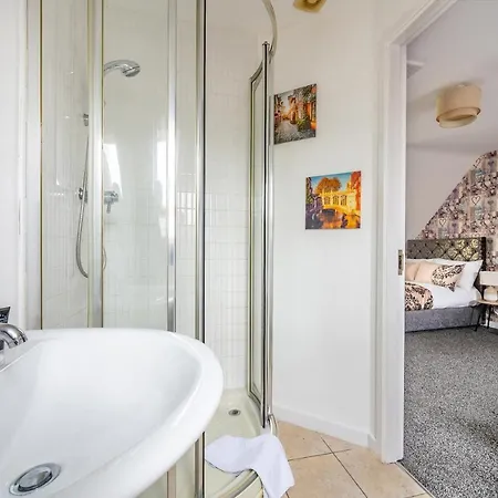 *ra27r* For Your Most Relaxed & Cosy + Free Parking + Free Fast Wifi * * Leeds (West Yorkshire)