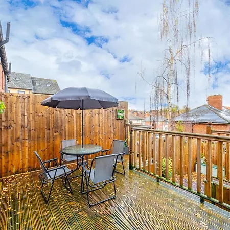 *ra27r* For Your Most Relaxed & Cosy + Free Parking + Free Fast Wifi * Homestay *