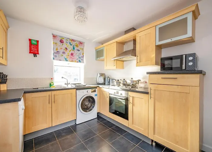 Alloggio in famiglia *ra27r* For Your Most Relaxed & Cosy + Free Parking + Free Fast Wifi * *