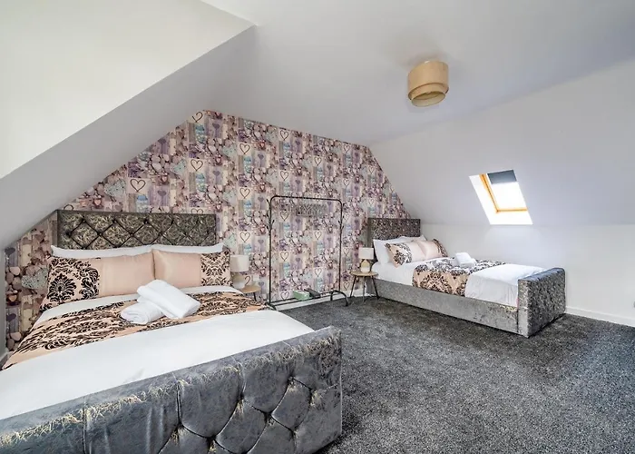 *ra27r* For Your Most Relaxed & Cosy + Free Parking + Free Fast Wifi * Лідс