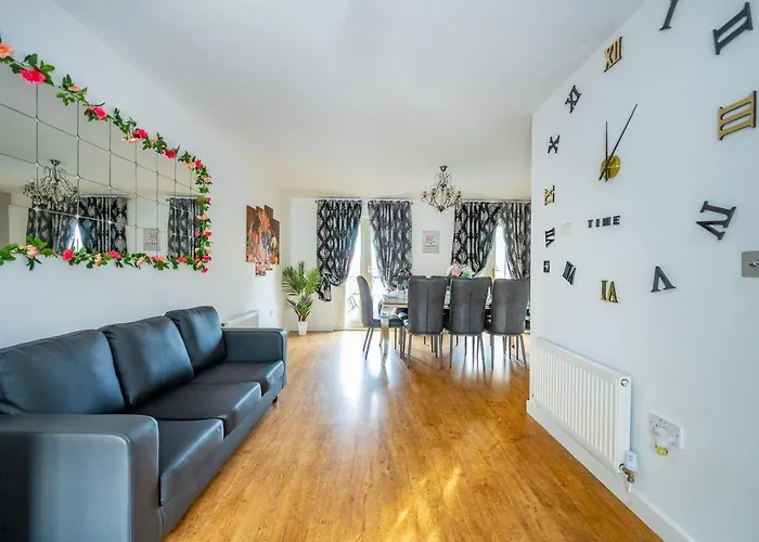 *ra27r* For Your Most Relaxed & Cosy + Free Parking + Free Fast Wifi * Проживання в сім'ї *